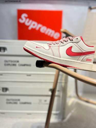 Company-Level Top Layer Leather Supreme X Jordan Air Jordan 1 Low Aj1 Low-Top Se