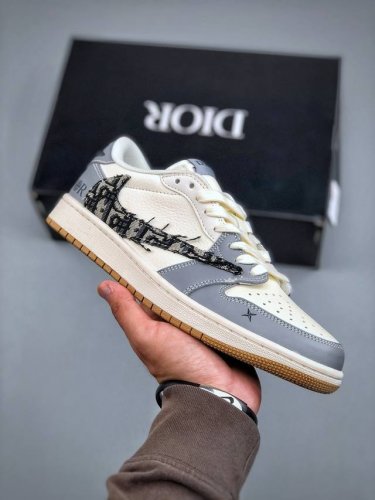 C Version Travis Scott X Nike Air Jordan 1 Low X Dior Air Jordan 1 Low Reversed