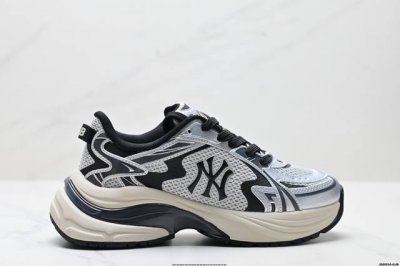 Company-Level Mlb New York Yankees Curve Runner Comfortable And Versatile Non-Sl