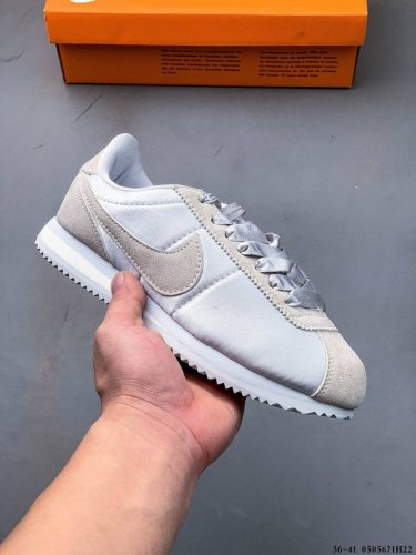 Collection Nike Classic Cortez Nylon Agan Classic Casual Running Shoes 0505671H2