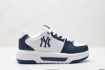 Company-Level Mlb New York Yankees Chunky Liner Embo Monogram Imprinted Old Flow
