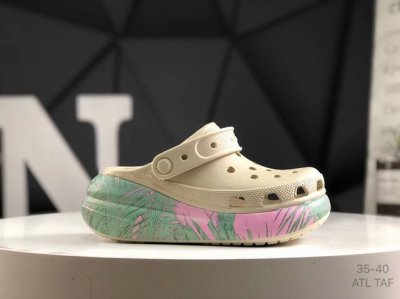 Crocs Caro Chi Slippers These Crocs Might Be The Most Fashionable Pair Of Crocs