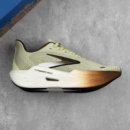 Local Core Private Brooks Hyperion Max 2 Gale 2 Series Low-Top Breathable Cushio