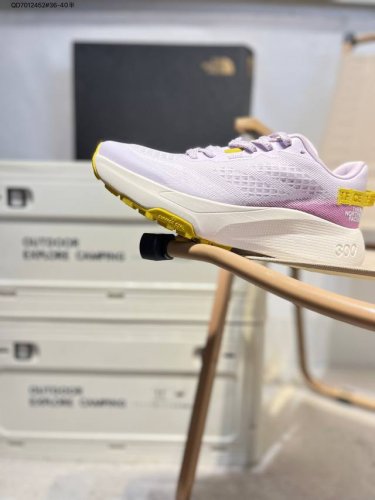 The North Face Altamesa 300 Comfortable Soft Non-Slip Low-Top Running Shoes Item
