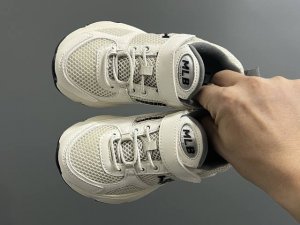 M Home Spring/Summer New Arrival Mesh Children's Velcro Sports Shoes Size: 26-37
