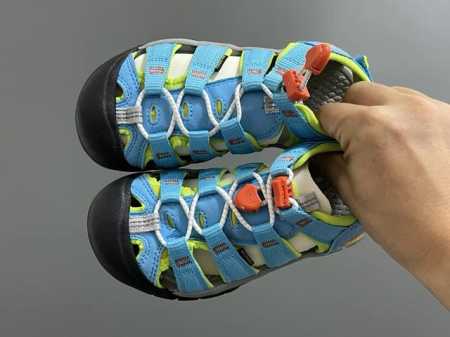 Overseas Edition Keen Stream-Crossing Children's Sandals With Magic Tape At The - Click Image to Close
