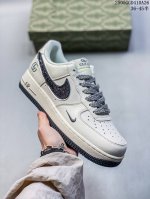 gu Gucci Co-Branded Beige Brown Hook Fresh Summer Color Overseas Limited Sale