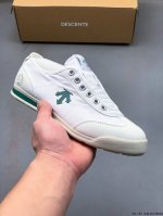Descente Chron Series Retro Sports Casual Shoes 0414671H26