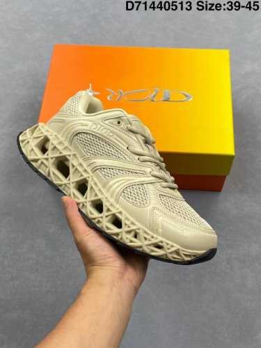 Company-Grade Dior B35 Round-Toe Lace-Up Low-Top Casual Shoes. Original Purchase