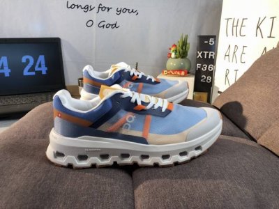 On Cloudtilt 5 Lightweight Casual Sneakers. The Upper Is Made Of One-Piece Fabri