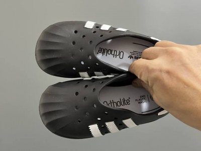 A Cute And Adorable Children's Sandals Size: 24-37 Cute And Adorable Sandals Wit