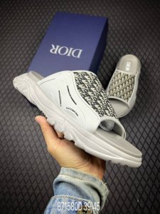 D Dior Dior's Latest H-Town Series Oblique Thick-Soled Slipper Sandals. This Dio