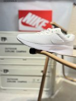 Nike Roshe Run Olympic London Iii Trotting Shoes Have A Young, Fashionable And E
