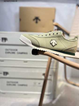 Descente Retro Canvas Shoes Are Not A Must-Have On The Street! Canvas Upper Is H - Click Image to Close