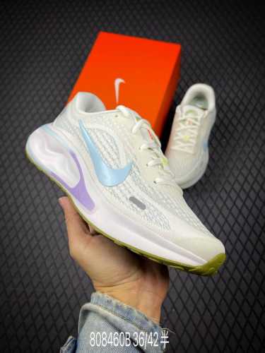 B Company-Grade Nike Journey Run Running Shoes Feature A New Cushioning Material
