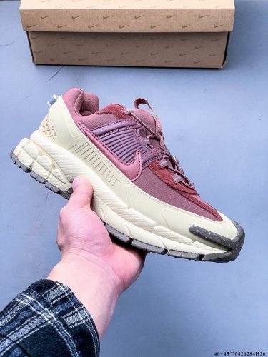Company Level! Nike Zoom Vomero Roam Low-Top Casual Sneakers Designed For Urban