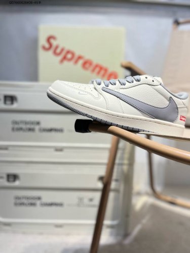 Company-Grade Top-Grain Leather Supreme X Jordan Air Jordan 1 Low Aj1 Low-Top Ba