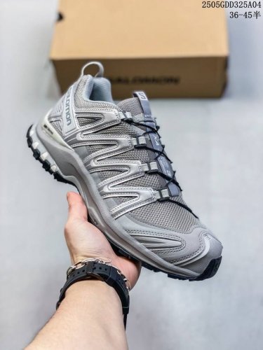 Salomon Xt-Quest Versatile, Slip-Resistant, Durable Low-Top Outdoor Functional S