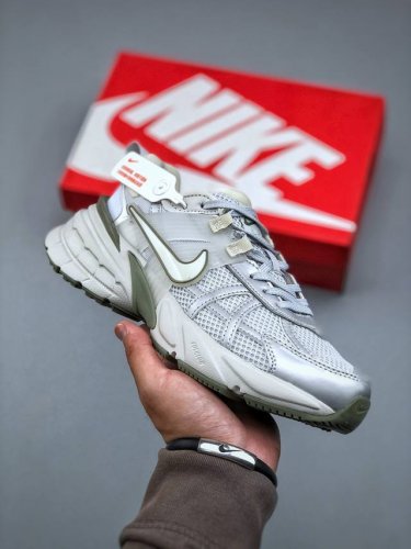 Nike V2K Runtekk Shock-Absorbing And Non-Slip Retro Low-Top Running Shoes Are Ma
