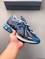 new Balance M1906Ri Nb Treasure Dad Shoe Model With Retro Elements And Textur