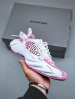 Vg Version Balenciaga Paris 16Th Generation Monday Its Avant-Garde Design, Exagg