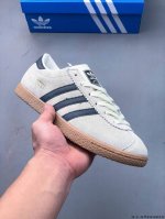 Adidas Stadt Classic Suede Flat-Soled Sneaker T-Toe Leather And Suede Classic Sn
