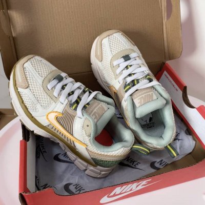 Nk V5 Kids' Shoes 26-37.5 This Nk Zoom Vomero 5 Kids' Sneaker Is So Cool! It's P