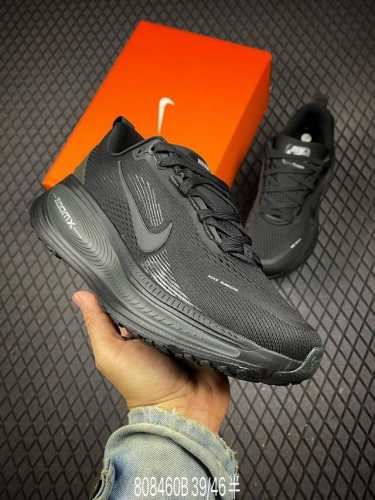 b Nike Vomero 18X Lightweight Running Shoes Company-Level Top Version Nike Vo