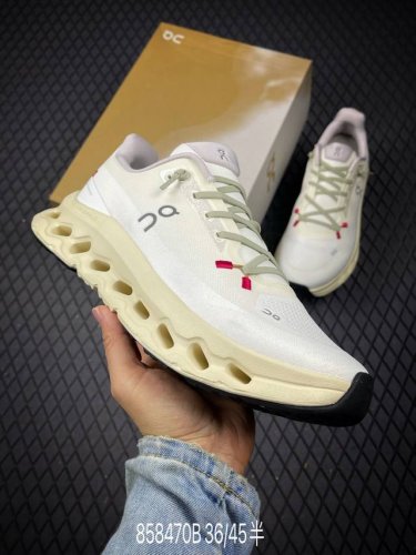 b Corporate-Level On Cloudtilt Loewe Outdoor Street Functional Running Shoes
