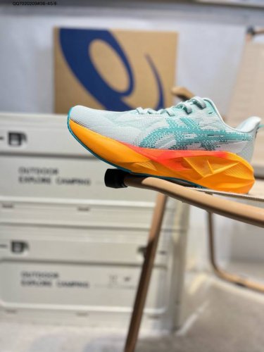 Asics Novablast 5 Asics Classic Running Shoes With The Current Trend Of Function