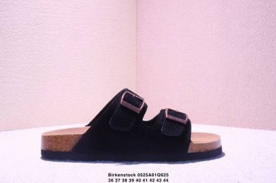 Men's And Women's Shoes Are Made Of Cowhide Suede Lining Upper Material Midsole