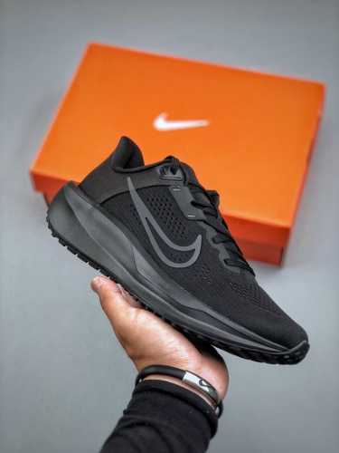 nike Quest 6 Nike Ultimate Series Shock Absorption Lightweight Running Shoes
