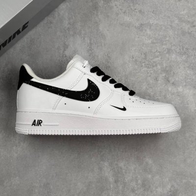 Local Core Private Nike Air Force 1 '07 Low Small Swoosh Dot Air Force One Low-T