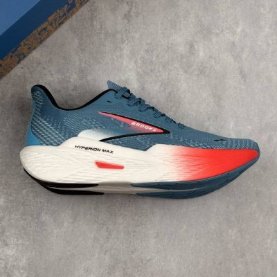 Local Core Private Brooks Hyperion Max 2 Gale 2 Series Low-Top Breathable Cushio