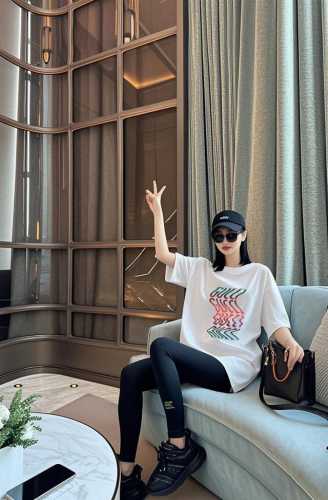 New Arrival! Spring/Summer Gucci New Short-Sleeve T-Shirt, Meticulously Tailored