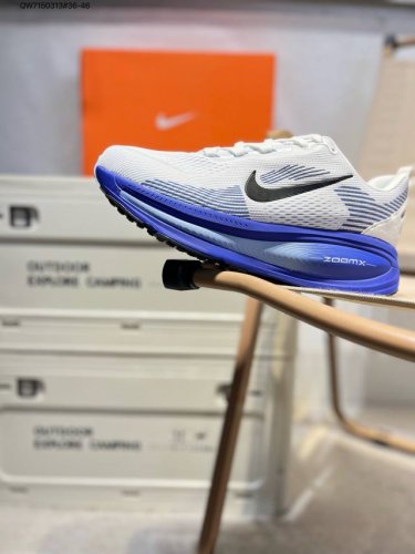 Nike Air Zoom Vomero 18 Lightweight And Comfortable Road Running Shoes With Soft