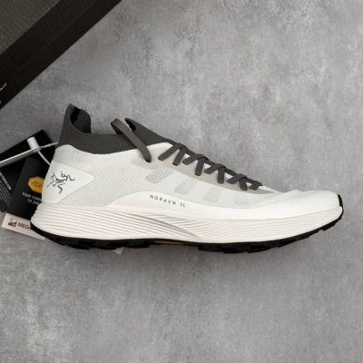 Local Core Private Noravn Sl Comfortable, Non-Slip And Wear-Resistant Low-Top Hi