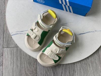 Special Price, No Returns Or Exchanges Adidas Toe-Exposed Casual Sneakers For Bo