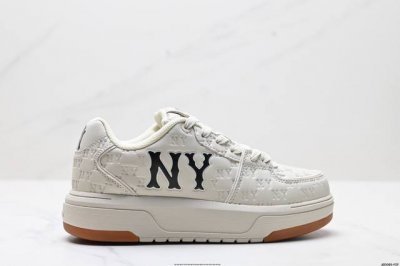 Corporate Mlb New York Yankees Chunky Liner Embo Monogram Engraved Old Flower Fa