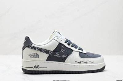 Authentic Nike Air Force 1 '07 Low-Top Casual Sports Sneakers. Featuring Soft, H