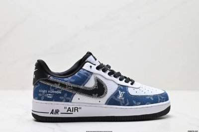 Company-Grade Nike Air Force 1 '07 Original Last And Original Cardboard, Creatin