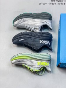 Features A Breathable Knit Engineering Material Upper, Lightweight High-Elastici
