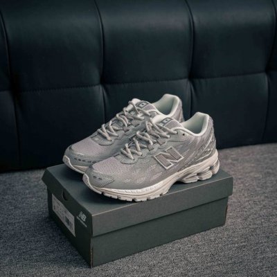 Core Private New Balance 1906 Series Casual Shoes #Features A Lightweight Split