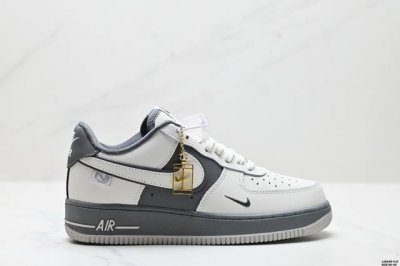 Authentic Nike Air Force 1 "07 Air Force One Low-Top Casual Sports Skate Shoes.