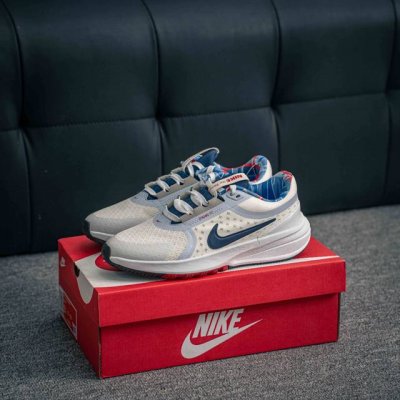 The Design Of The Nike Star Runner 5 Shoe Is Very Modern. The Streamlined Appear