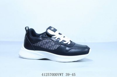 Dior Continuing Dior's Classic Style. The Comfortable Sheepskin Lining With Embo