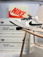 Company-Level First-Layer Pistusi X Jordan Air Jordan 1 Low Aj1 Low-Top Series B