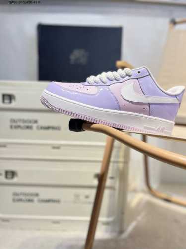 Nike Air Force 1 '07 Air Force One Versatile Casual Sneakers.