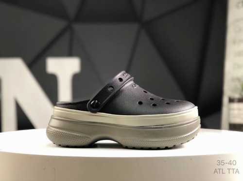 Crocs Caro Chi Slippers These Crocs Might Be The Most Fashionable Pair Of Crocs