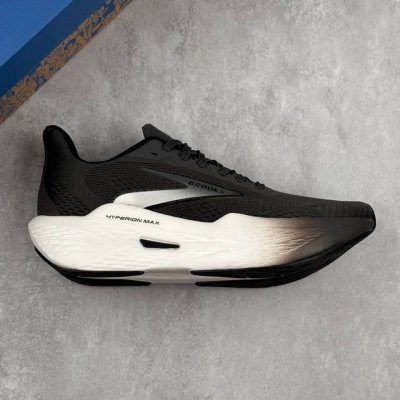Local Core Private Brooks Hyperion Max 2 Gale 2 Series Low-Top Breathable Cushio